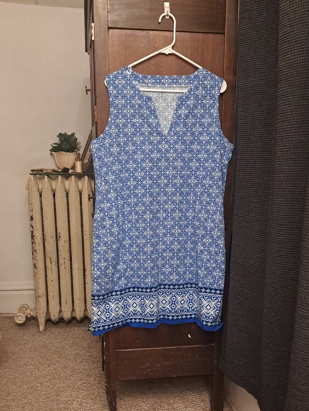 Lands' End Woman's Size XL  Blue Printed Sleeveless 100% Cotton V Neck Dress